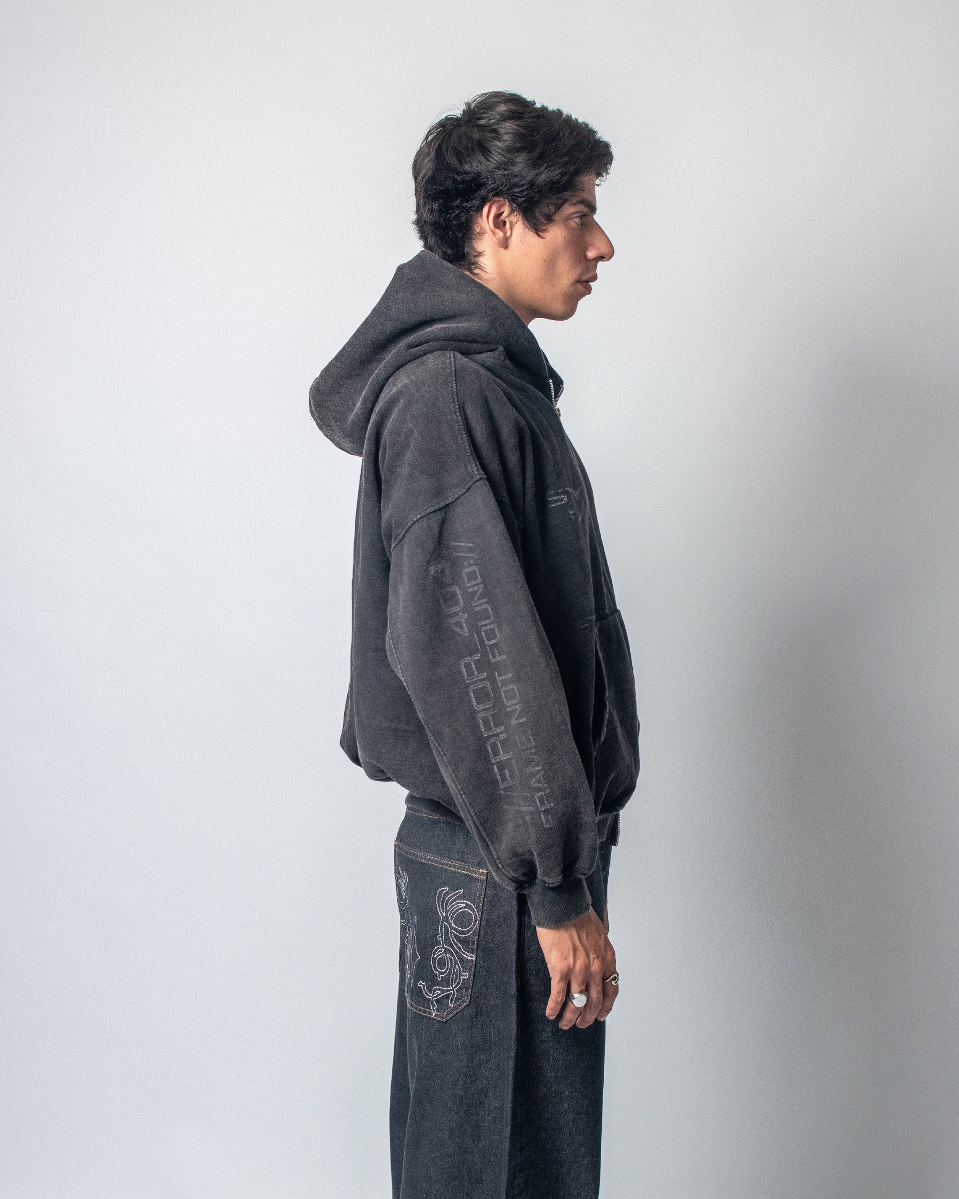 DOBLE ZIP HOODIE BLACK ERROR 404