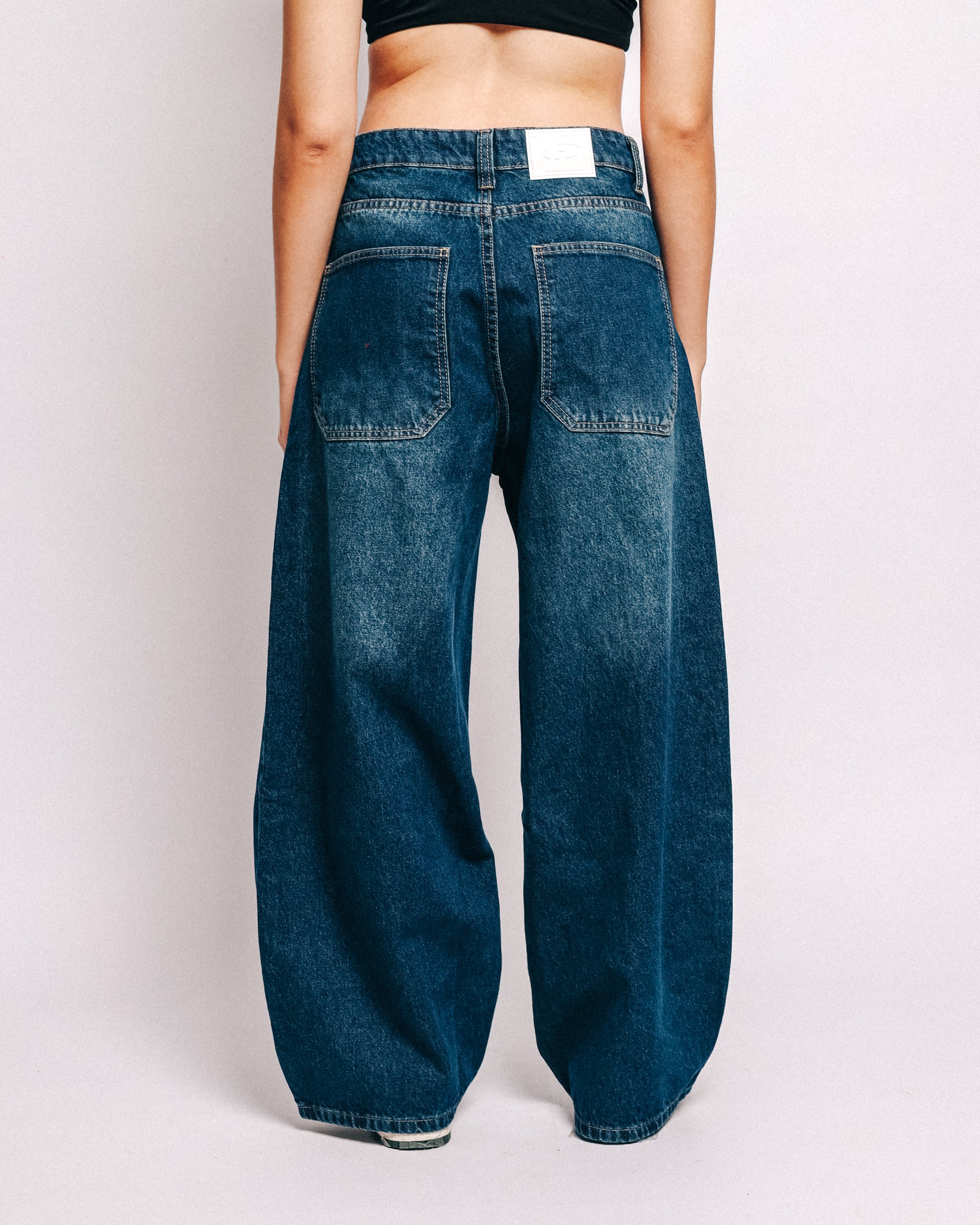BASIC BLUE JEANS