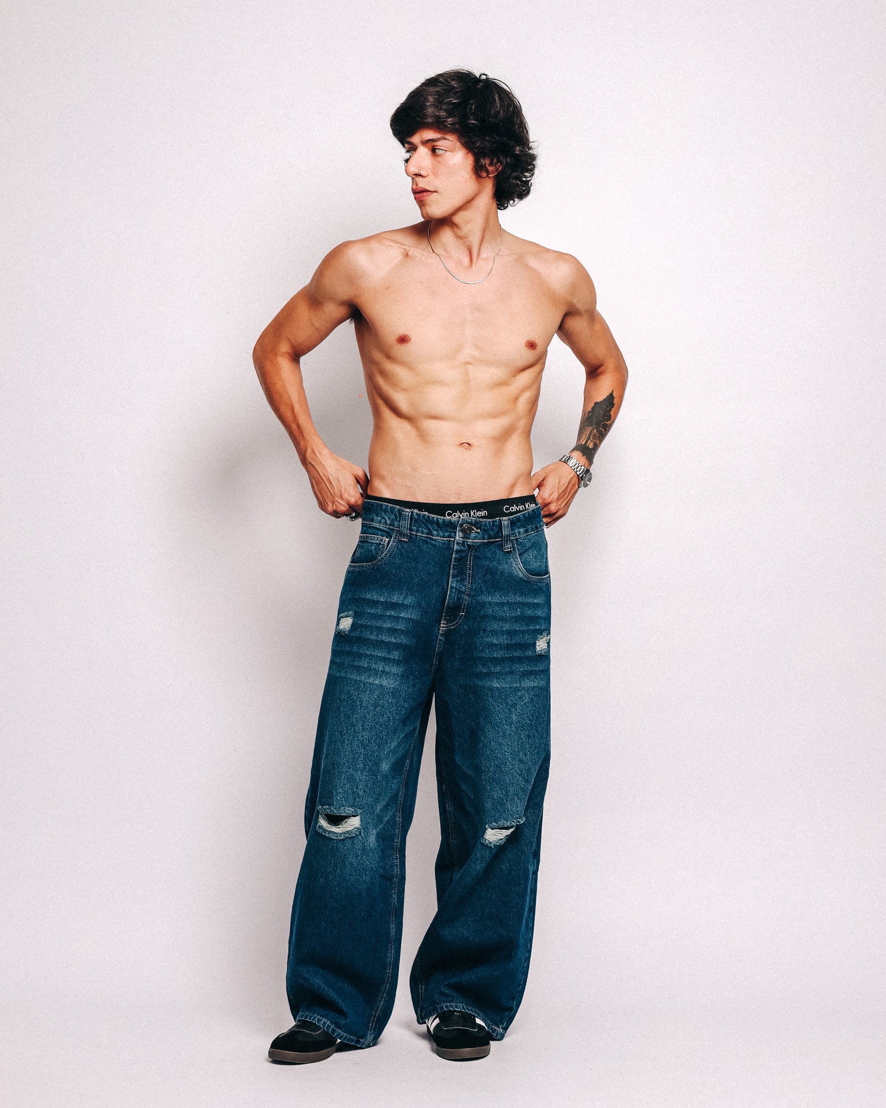 BLUE JEAN FRAYED