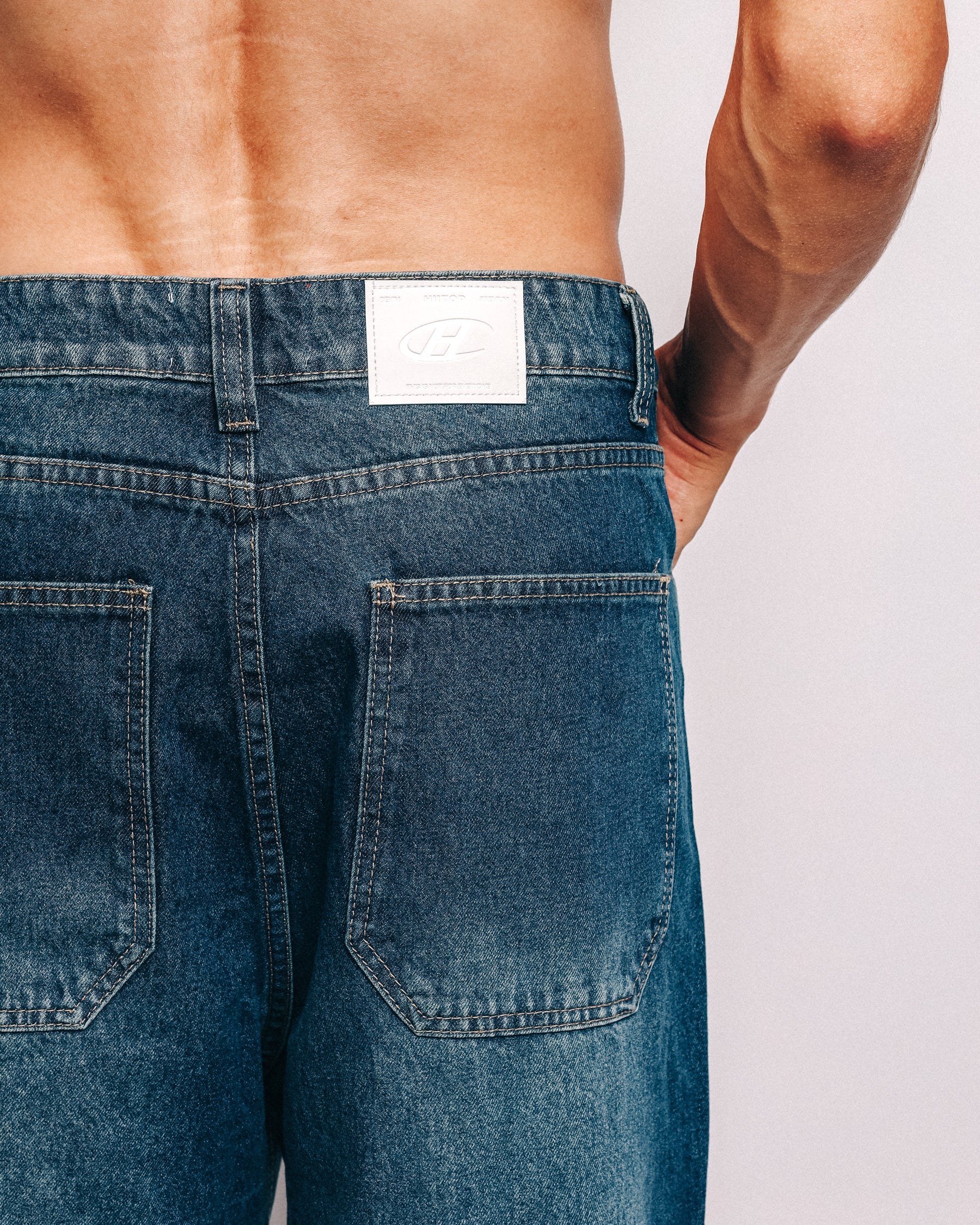 BASIC BLUE JEANS