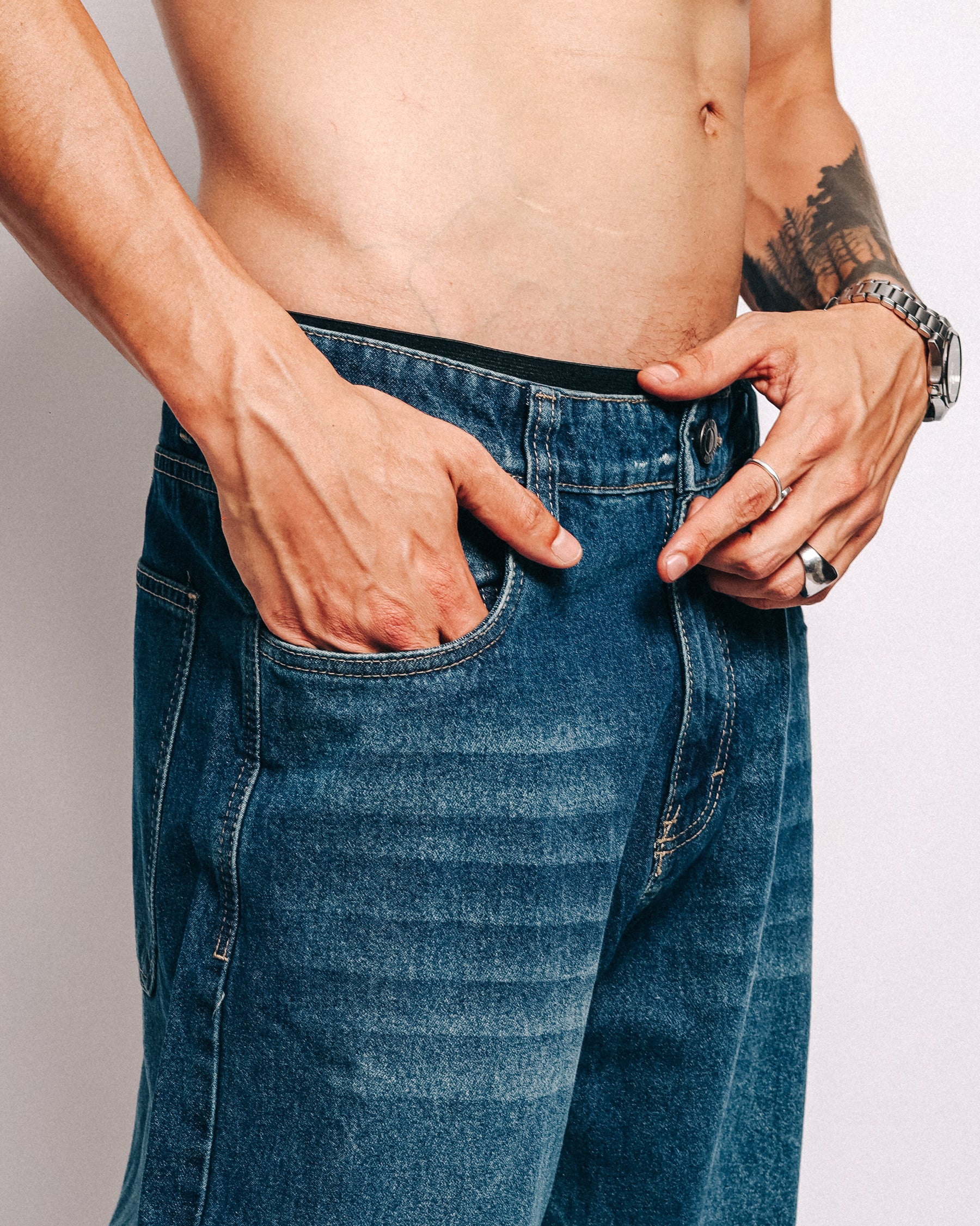 BASIC BLUE JEANS