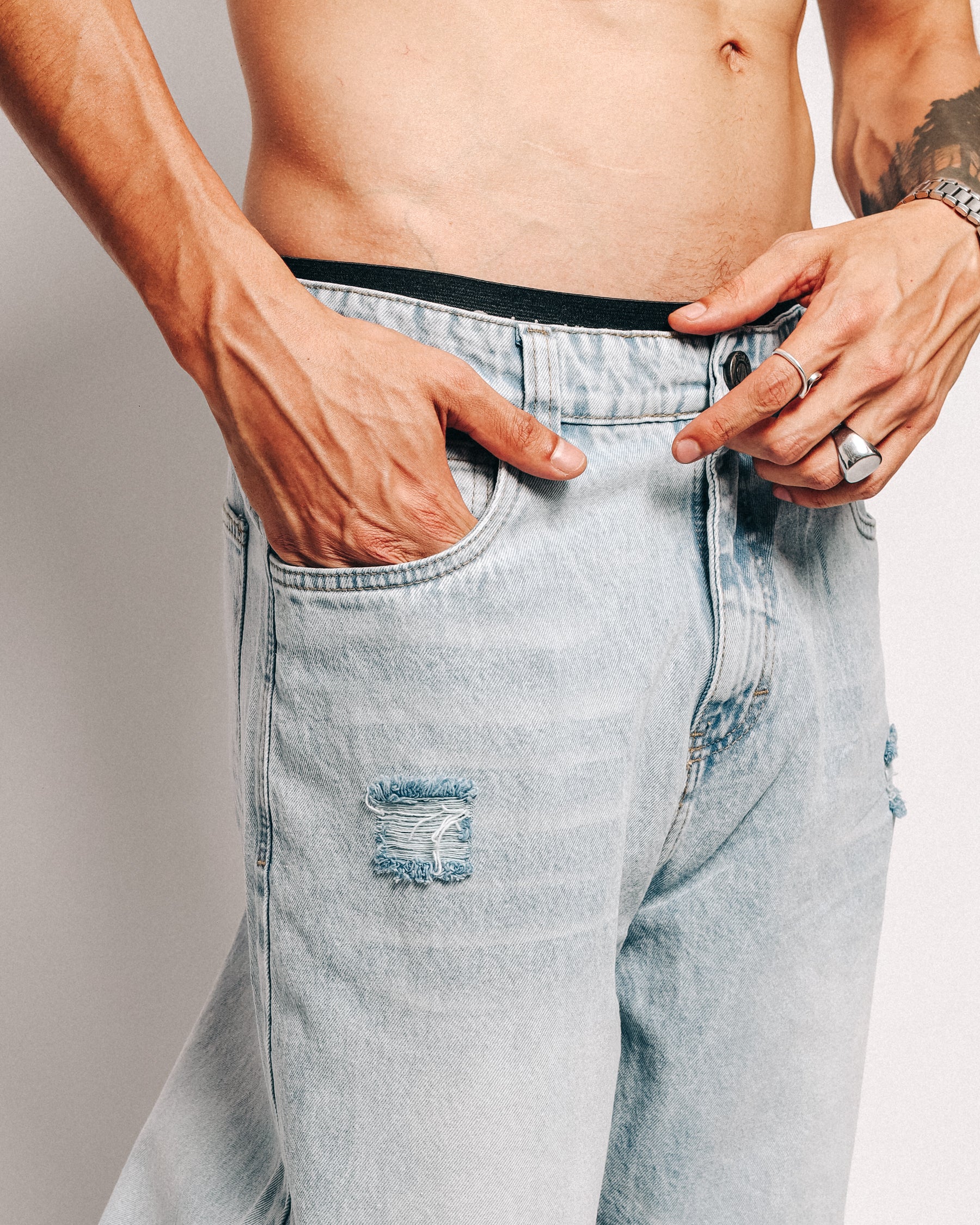 HIELO JEAN FRAYED