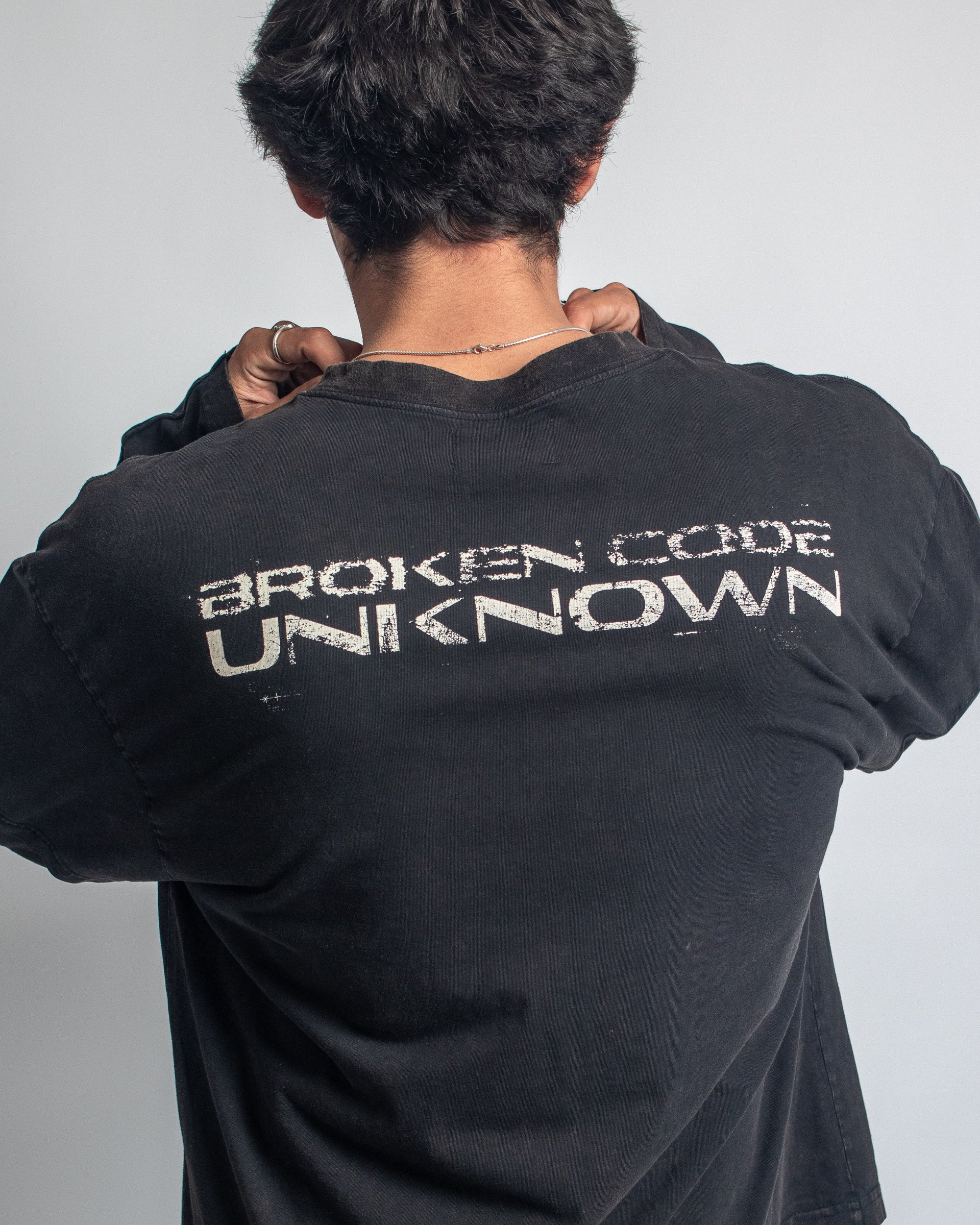 LONG SLEEVE HOLOGRAM