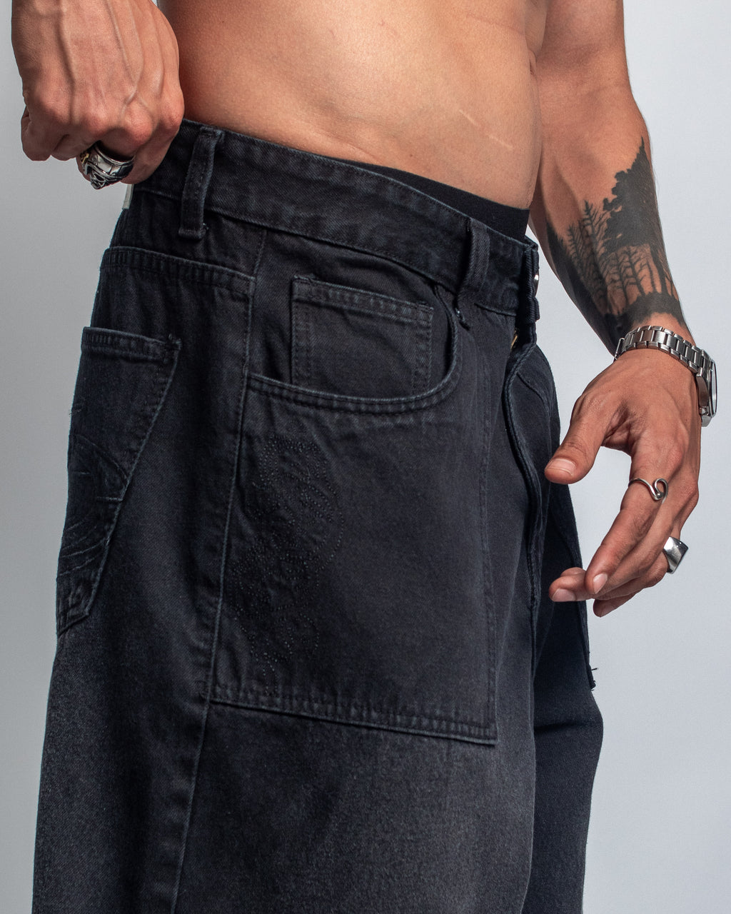 JEAN BLACK PARCHE