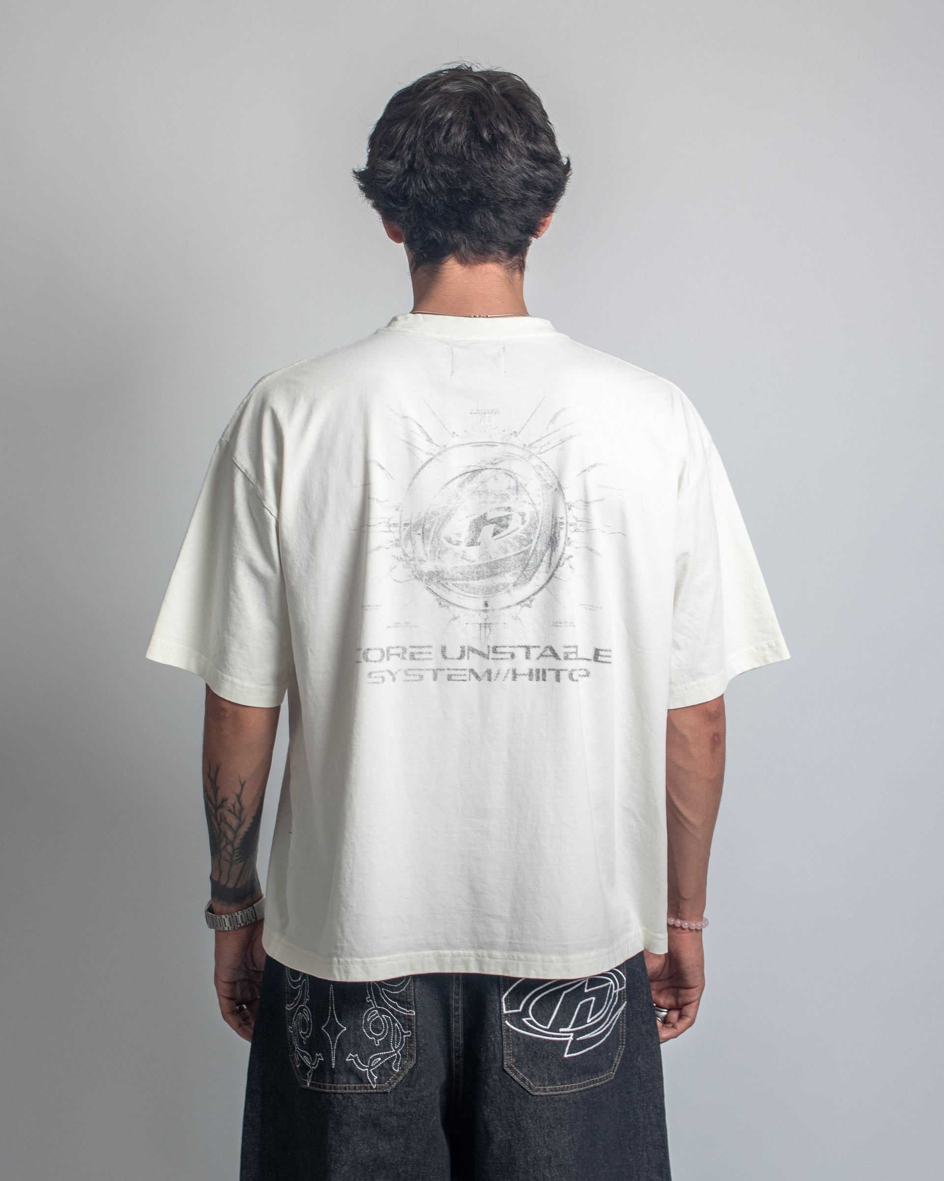 T-SHIRT WHITE CORE UNSTABLE