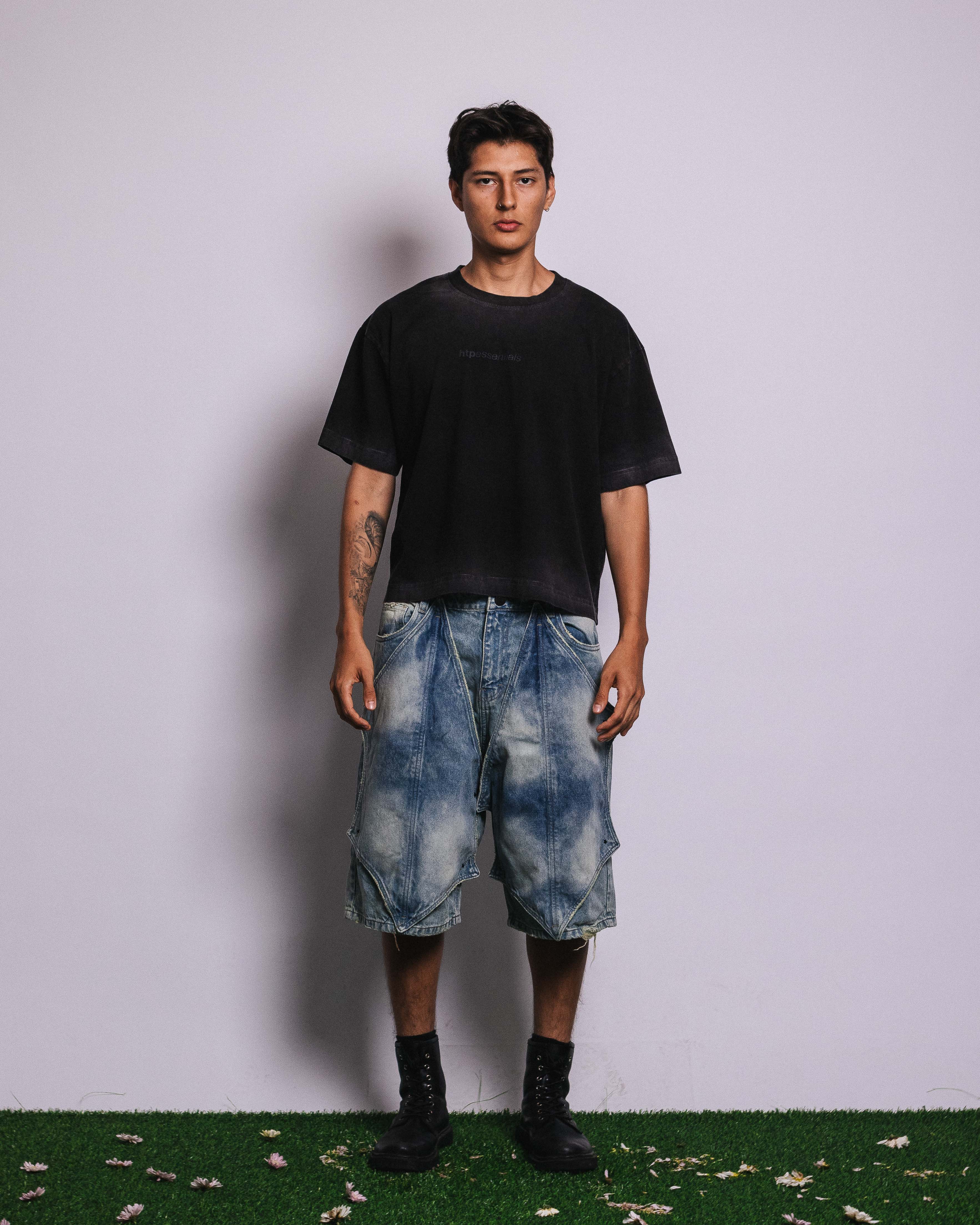 BOXY TEE BASICO NEGRO